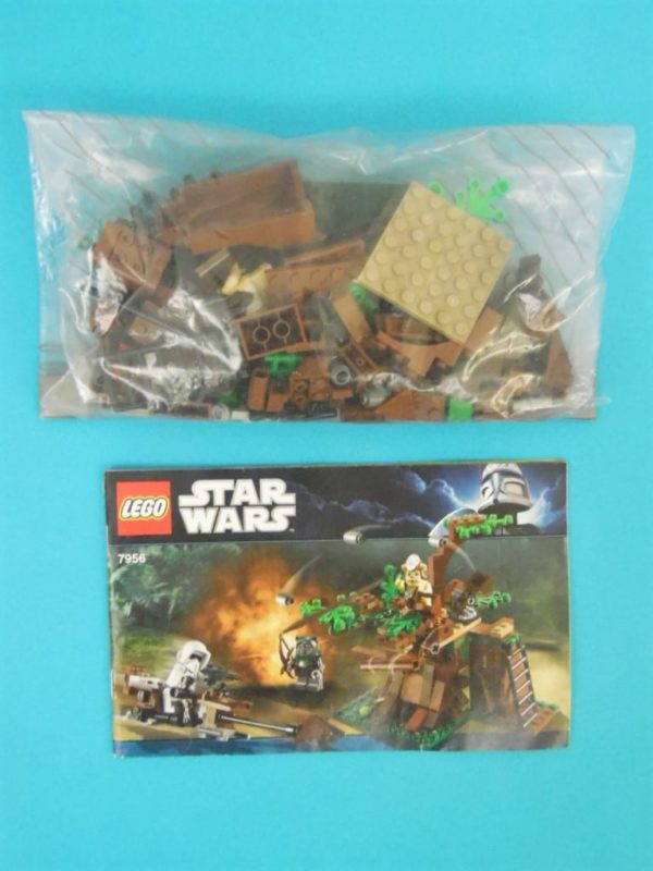 LEGO Star Wars - N° 7956 - L'attaque Ewok