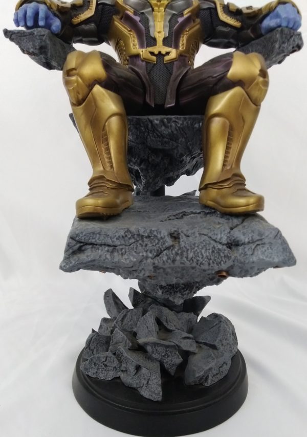 Statue THANOS - 36 cm - Deluxe - Iron studio