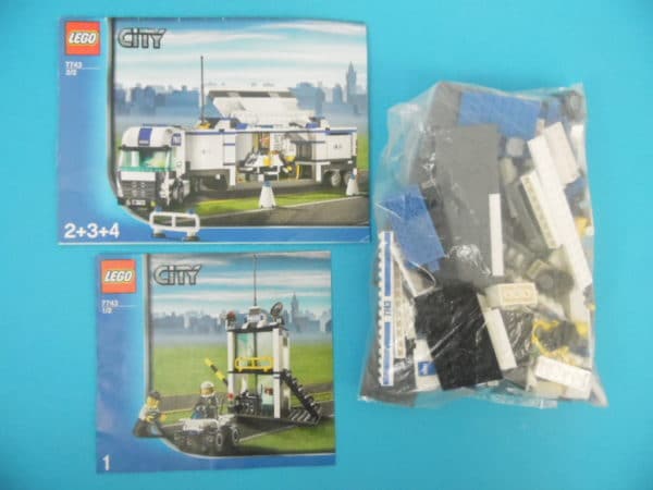 LEGO City - N°7743 - Le camion de police