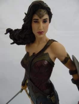 Figurine Wonder Woman - Edition Numéroté Limitée - DC collectibles - 33 cm