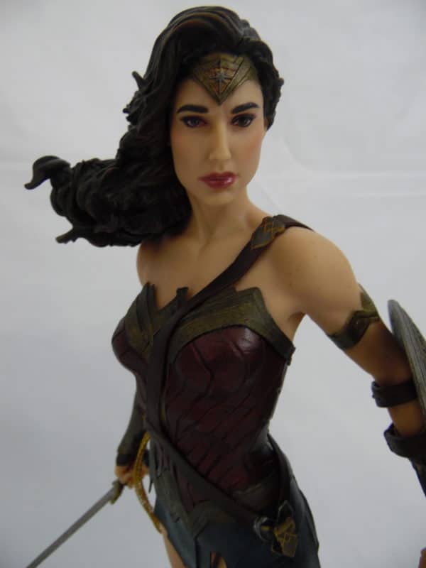 Figurine Wonder Woman - Edition Numéroté Limitée - DC collectibles - 33 cm