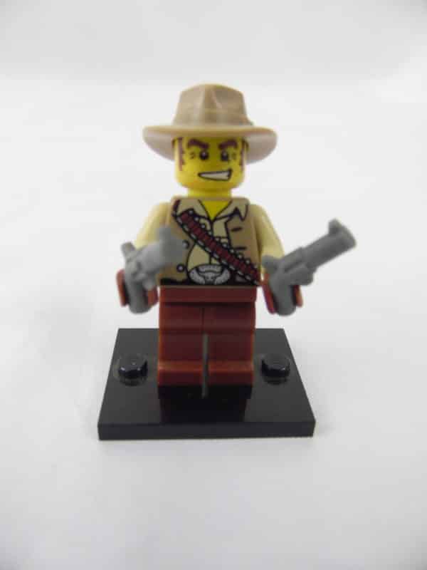 Mini figurine Lego N° 8683 - Série 1 - N°16 - Le Cowboy