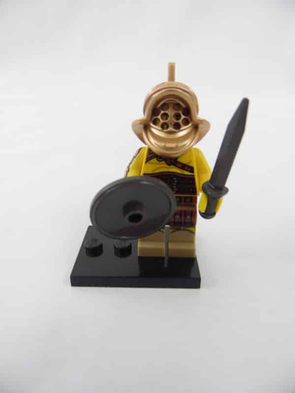 Mini figurine Lego N° 8805 - Série 5 - N° 02 - Le Gladiateur