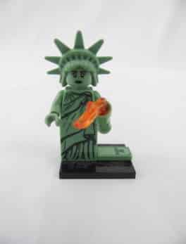 Mini figurine Lego N° 8827 - Série 06 - N° 04 - La statue de la Liberté