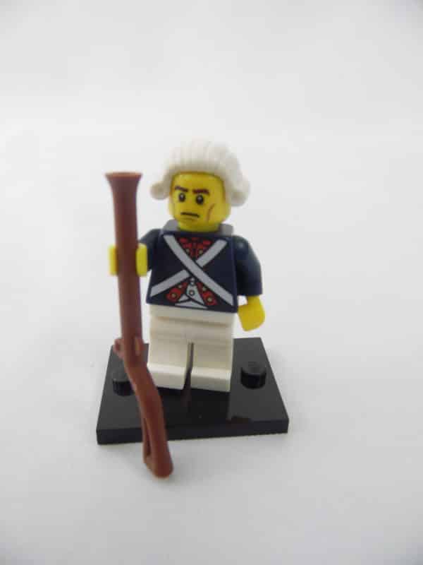 Mini figurine Lego N° 71001 - Série 10 - N°12 - Le Soldat Révolutionnaire