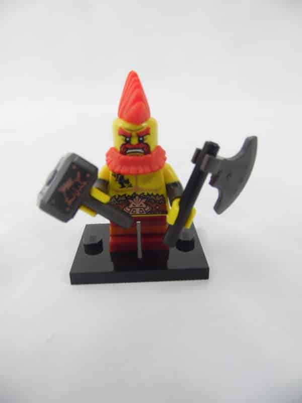 Mini figurine Lego N° 71018 - Série 17 - N°10 - Le nain de combat