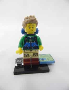 Mini figurine Lego N° 71013 - Série 16 - N°06 - Le randonneur