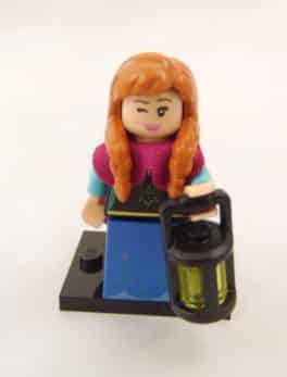 Mini figurine Lego N° 71024 - Série 2 Disney - N°10 Anna