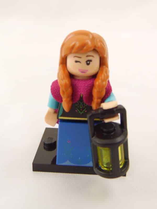 Mini figurine Lego N° 71024 - Série 2 Disney - N°10 Anna