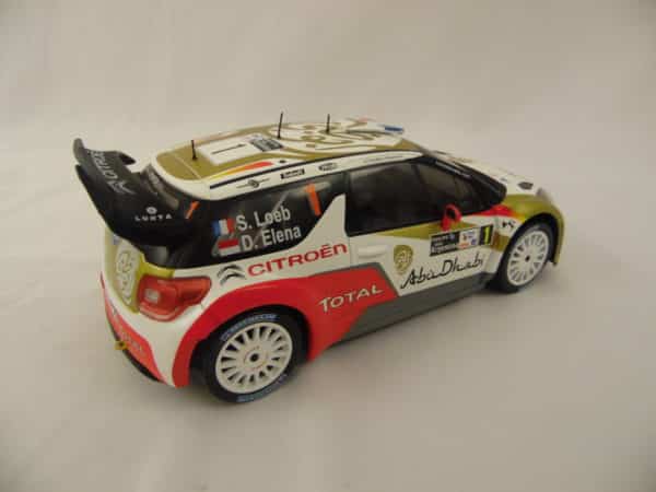 Voiture Rally - 1/18 - N°1 Citroën DS3 WRC 2013 de Sébastien LOEB / Daniel ELENA