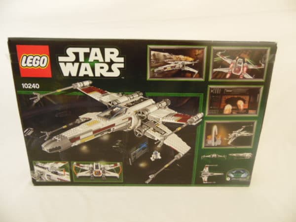 LEGO N° 10240 - Star wars - X-Wing Starfighter