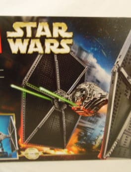 LEGO N° 75095 - Star wars - Tie Fighter - UCS