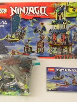 LEGO Ninjago - N° 70732 - Ville de Stiix