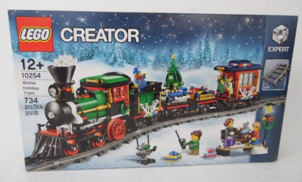 LEGO Creator - N°10254 - Train des vacances d'hiver