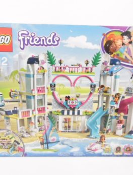 LEGO Friends - N° 41347 - Le complexe touristique d' Heartlake City