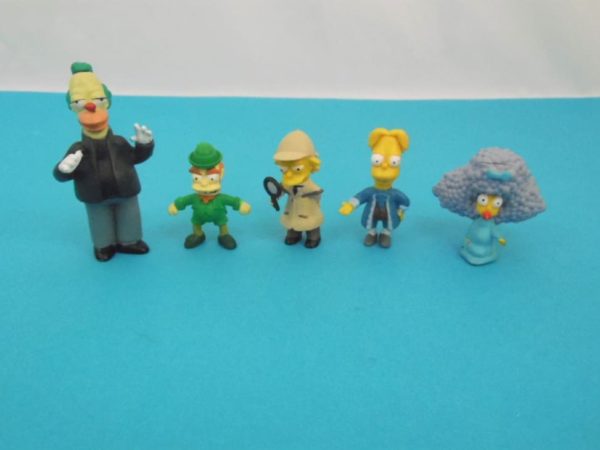 Lot de 15 figurines - Les Simpson - Année 2009