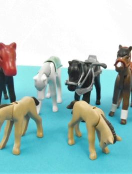 Lot de 6 chevaux Playmobil + 2 poulains 