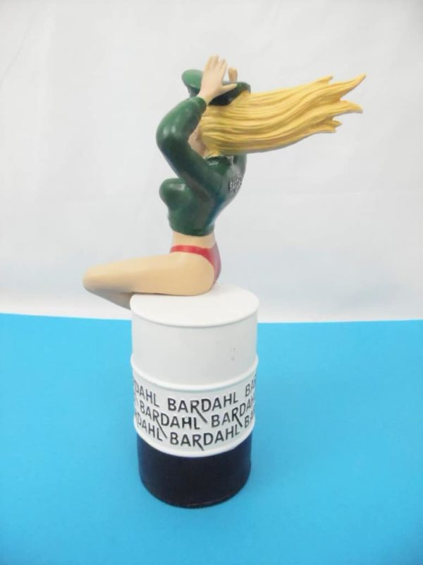 Figurine Publicitaire Barrdahl - 30 cm