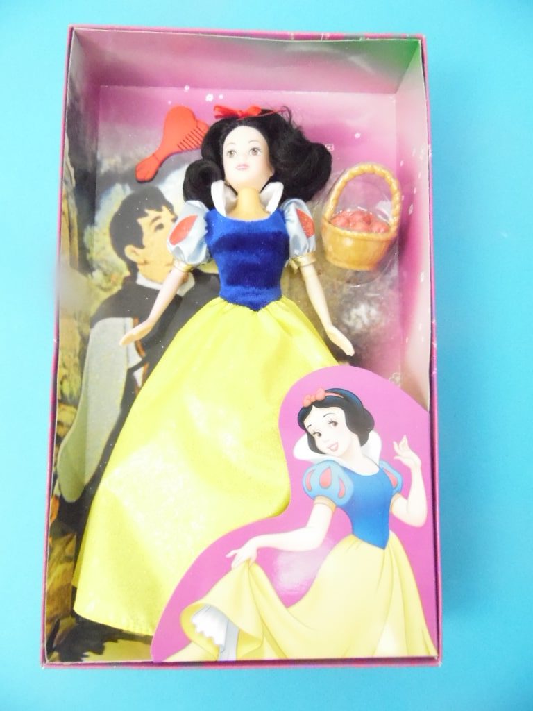 Poupée Blanche-Neige Princesse Disney