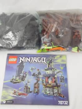 Lego Ninjago - N° 70732 - Ville de Stiix